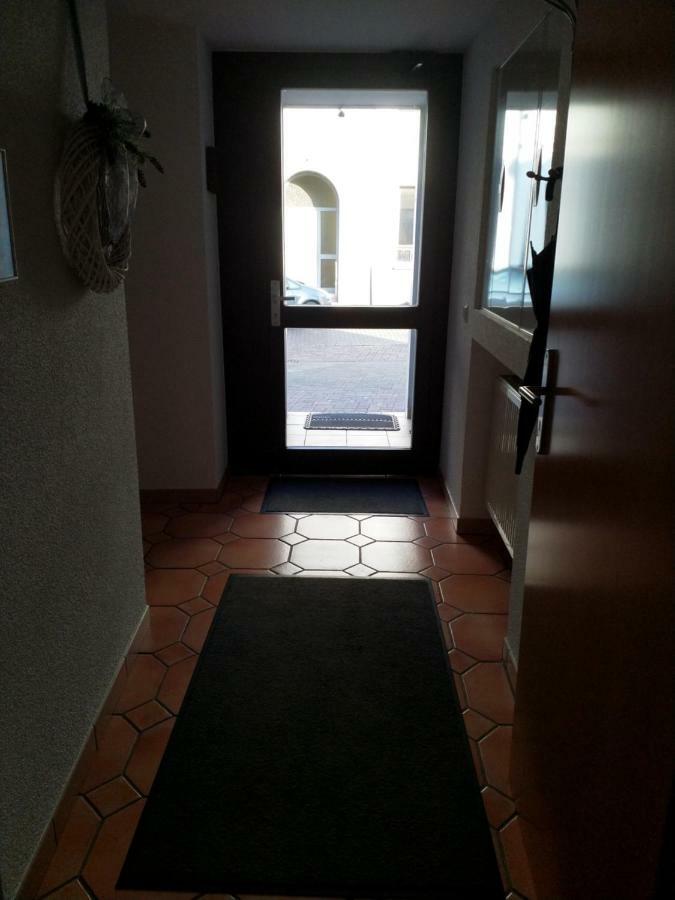 Gastehaus Reuten Bed & Breakfast Ensdorf Екстериор снимка