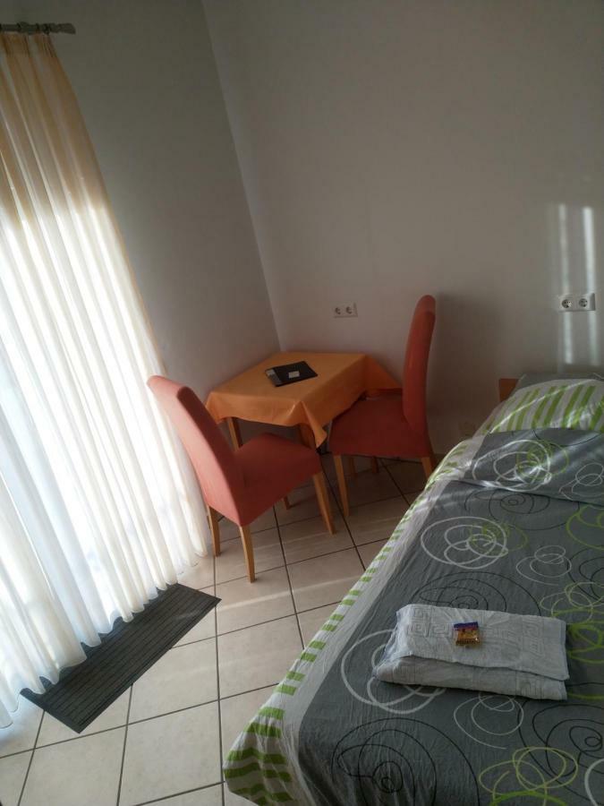 Gastehaus Reuten Bed & Breakfast Ensdorf Екстериор снимка